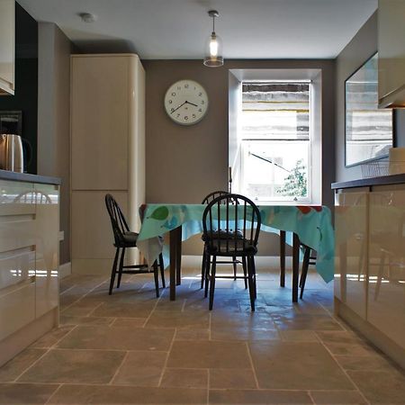 17 William Street Apartment เฮเลนส์บะระ ภายนอก รูปภาพ